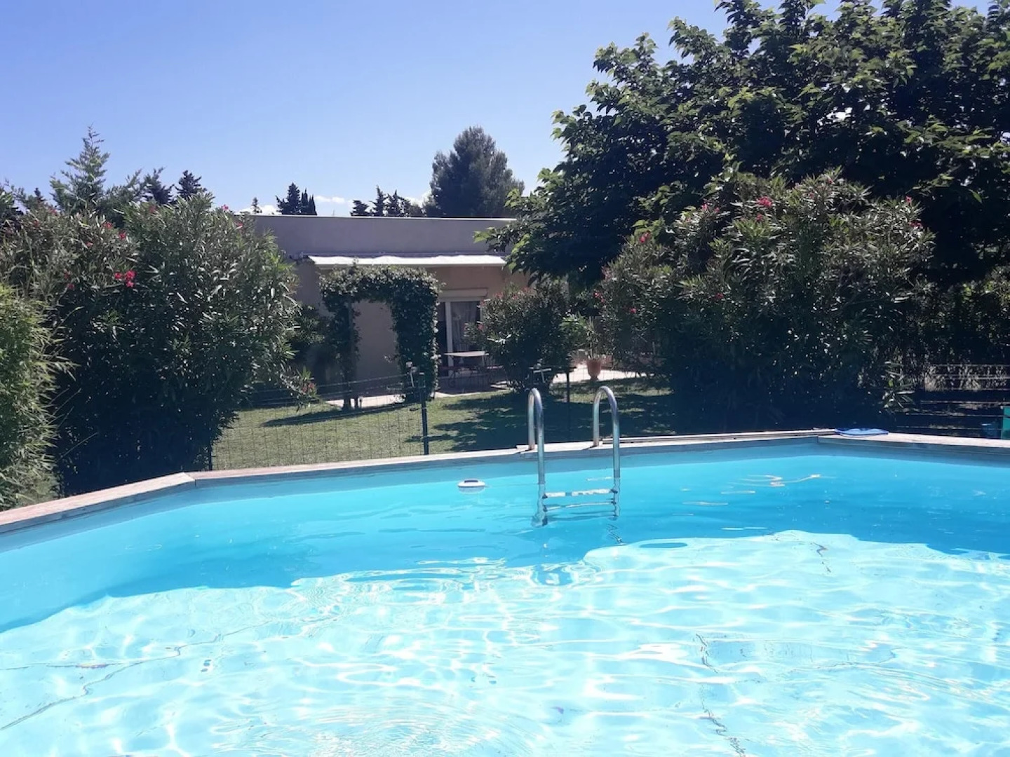 Villa With 2 Bedrooms in Maillane, With Private Pool and Wifi