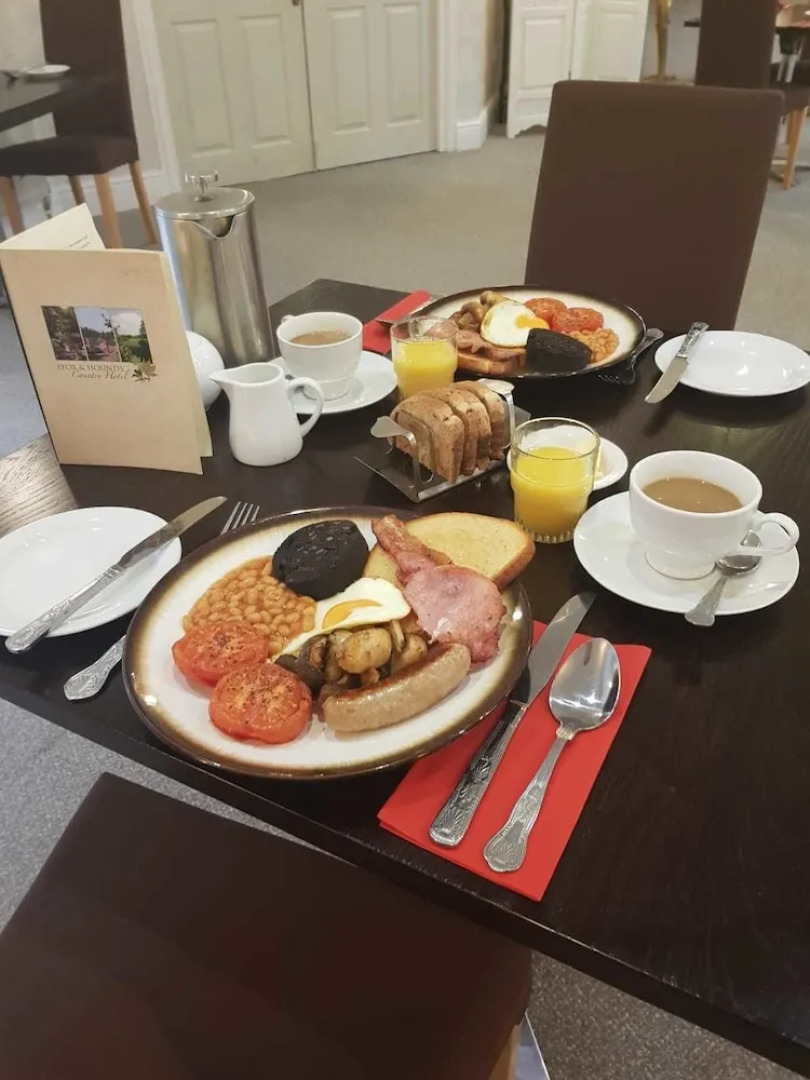 Fox & Hounds Country Hotel