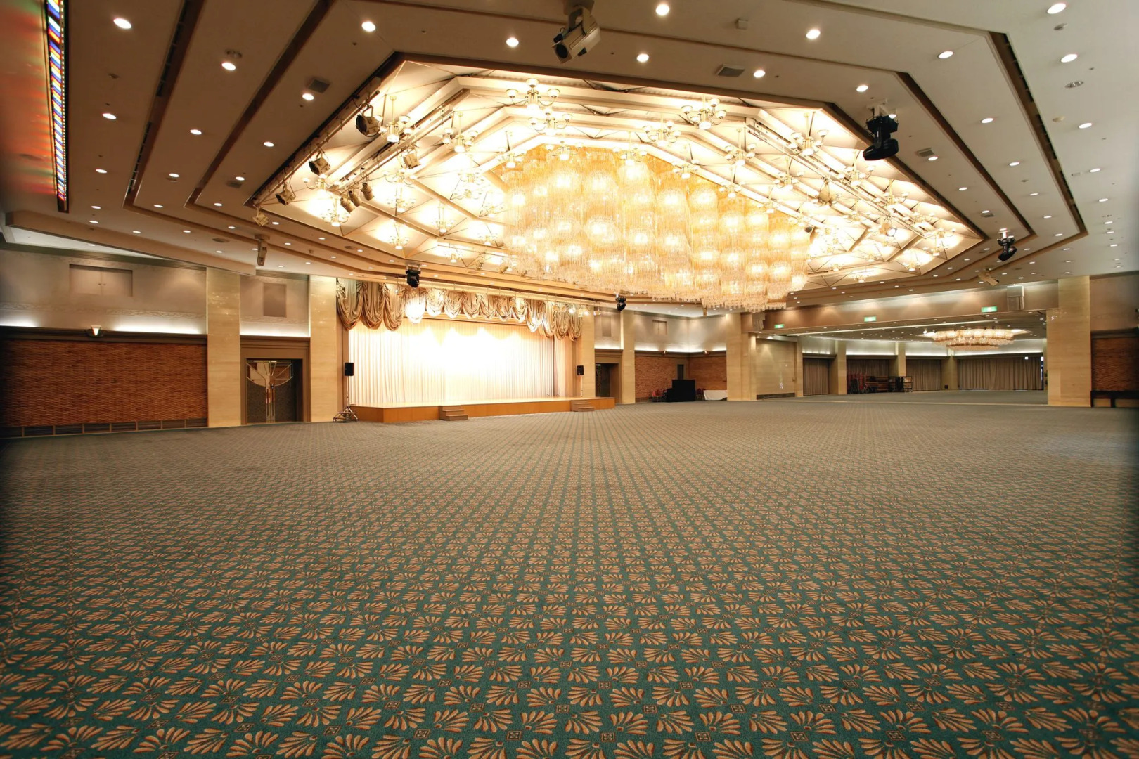 Shiroyama Hotel Kagoshima