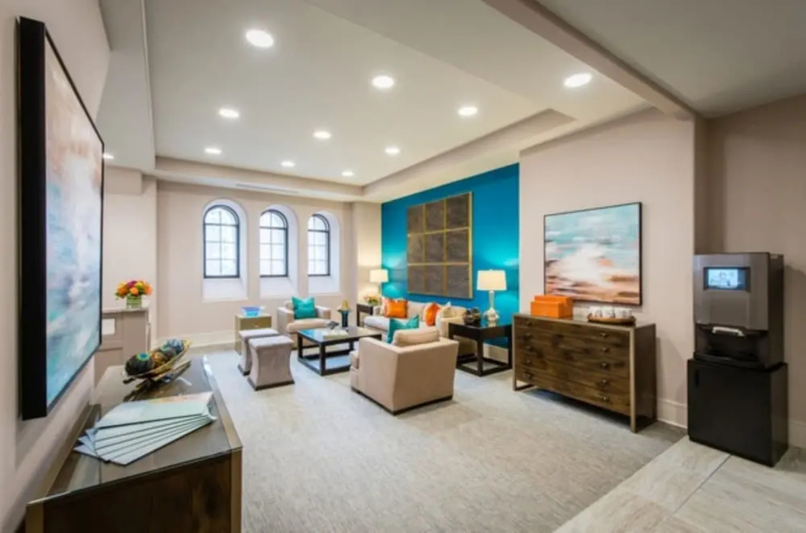 Global Luxury Suites at Light Street