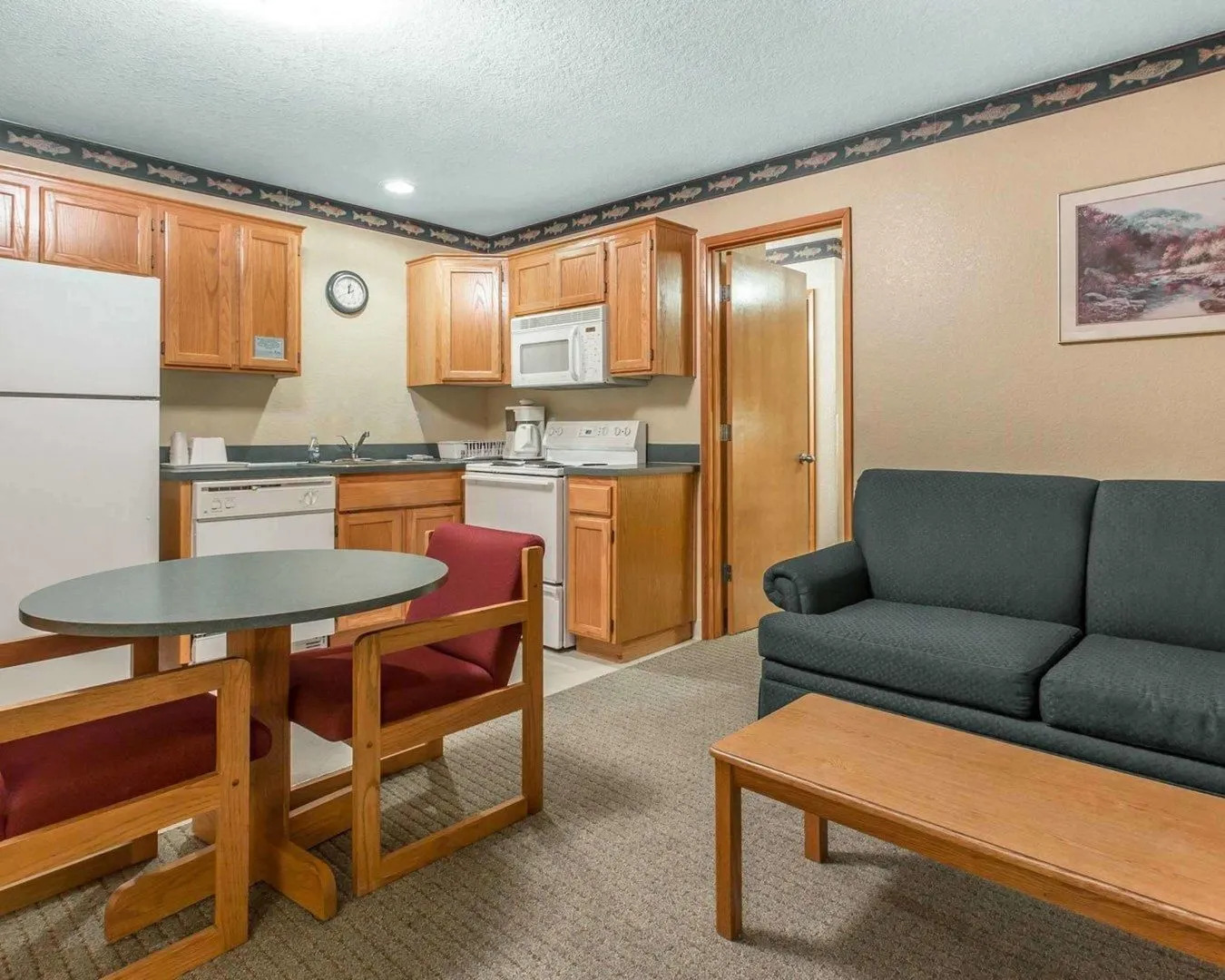 Garibaldi Inn at the Bay