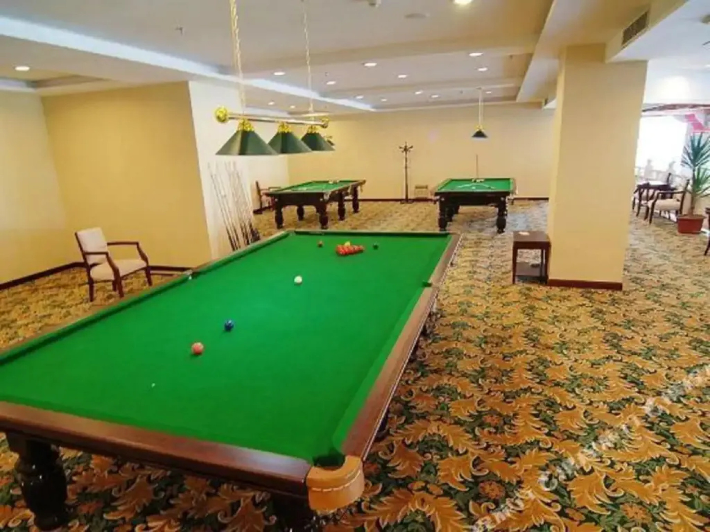 Yalong River Hotel