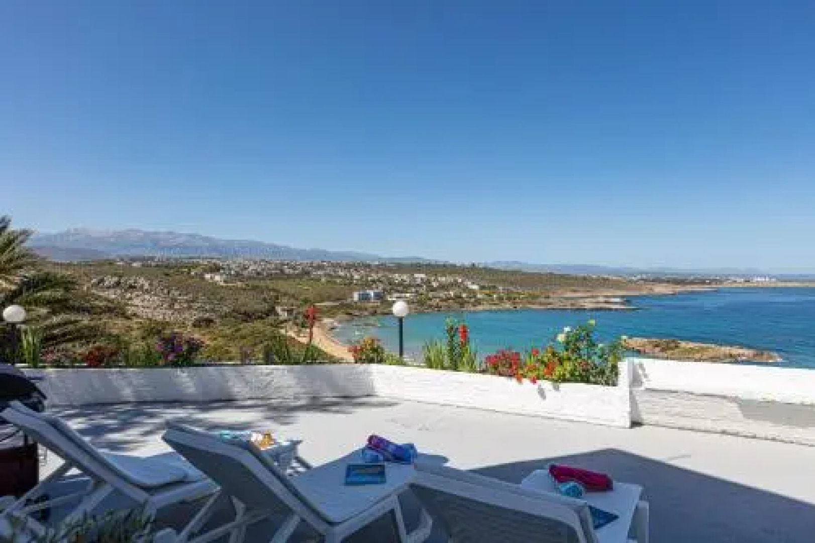 Kalathas Sunset Villa