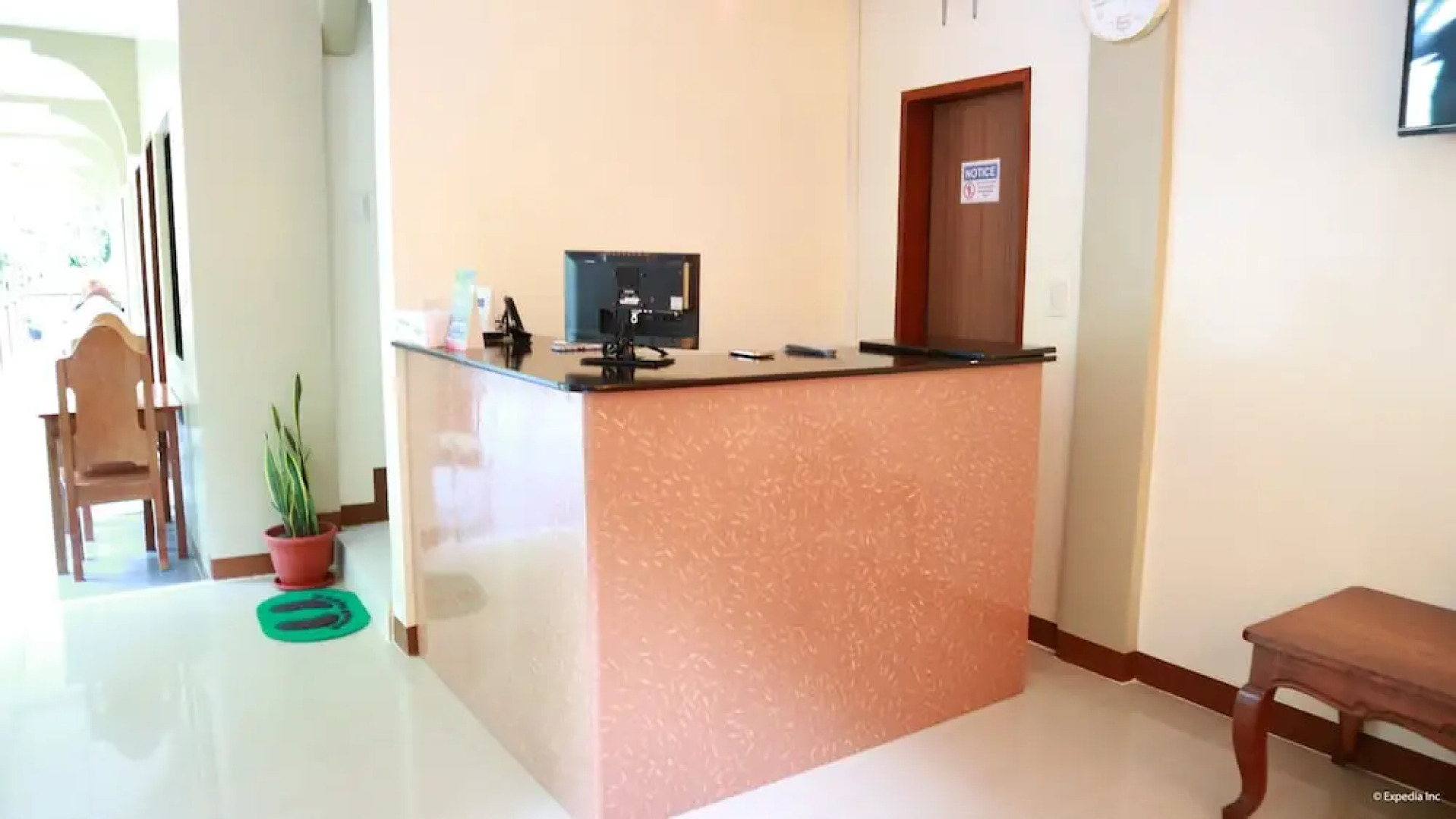 La Soledad Guest House