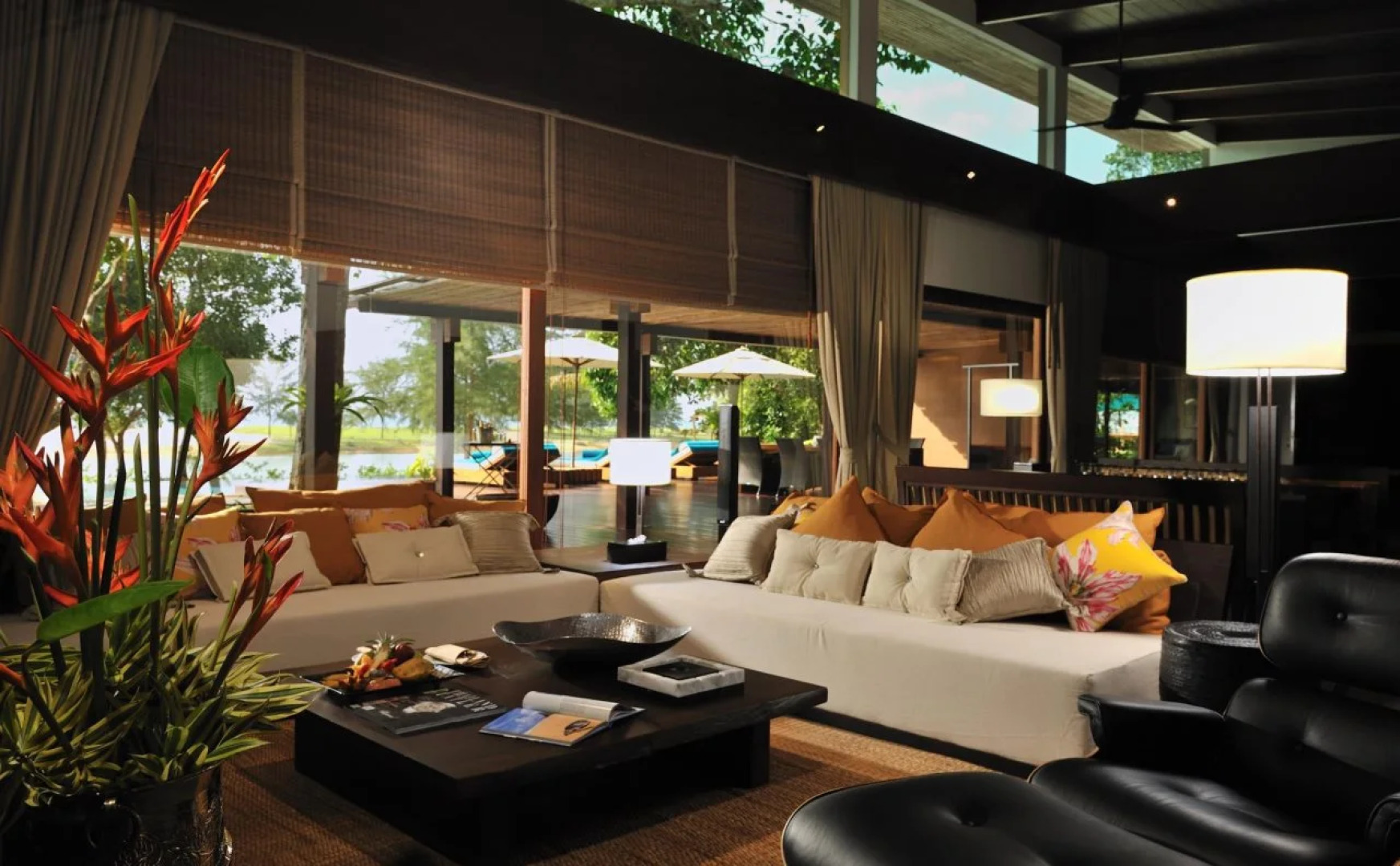 Wanakarn Beach Resort & Spa