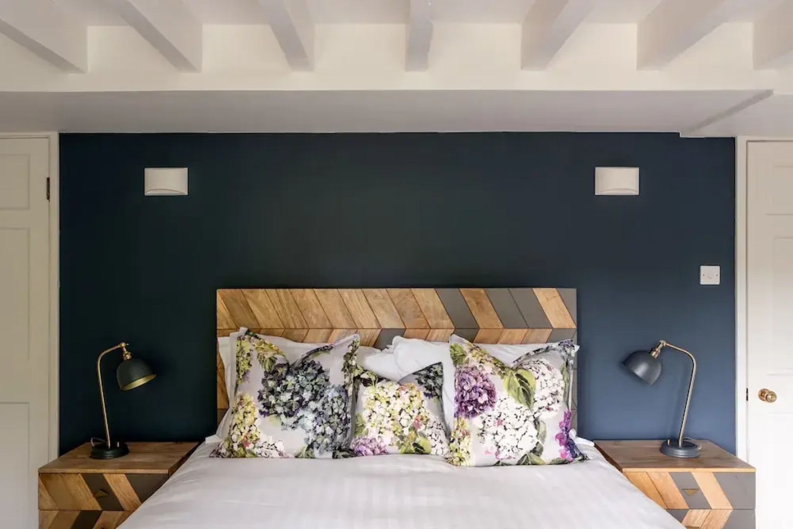 Long Ashes - Netherside Barn