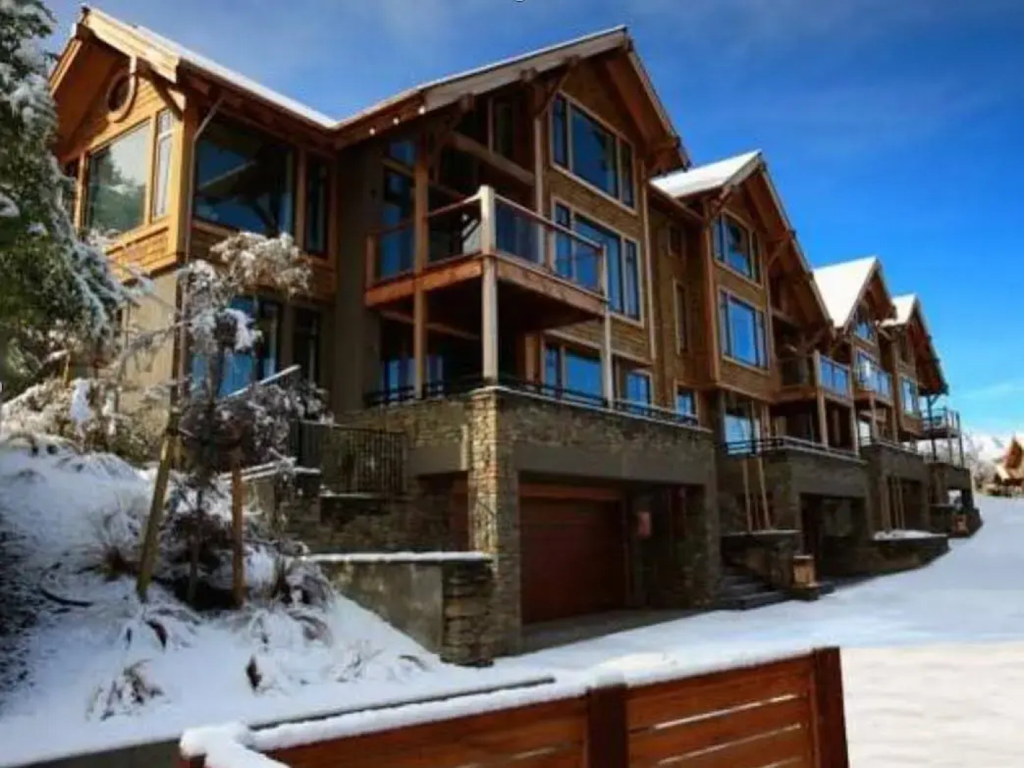 Commonage Villas by Staysouth