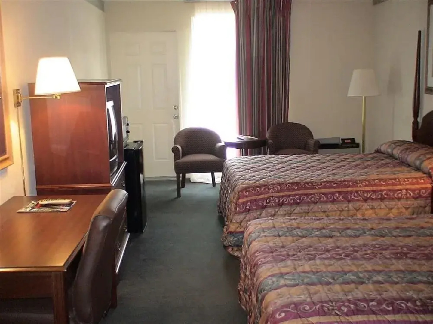 Greenway Inn & Suites