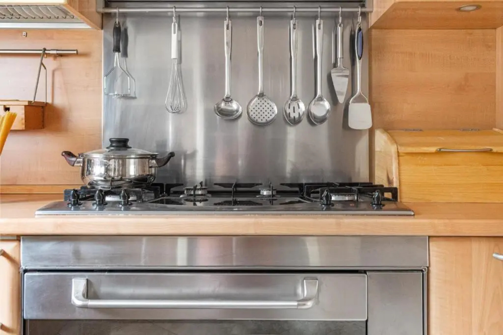 Villa Thea-1 hour and 50 minutes from Athens International Airport