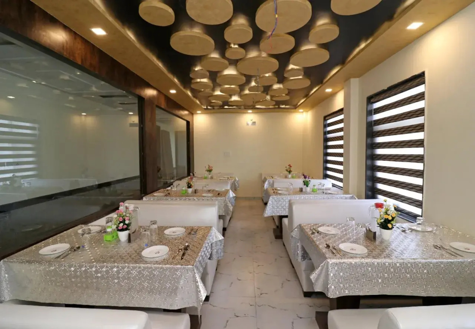 OYO 22356 Heaven Grand