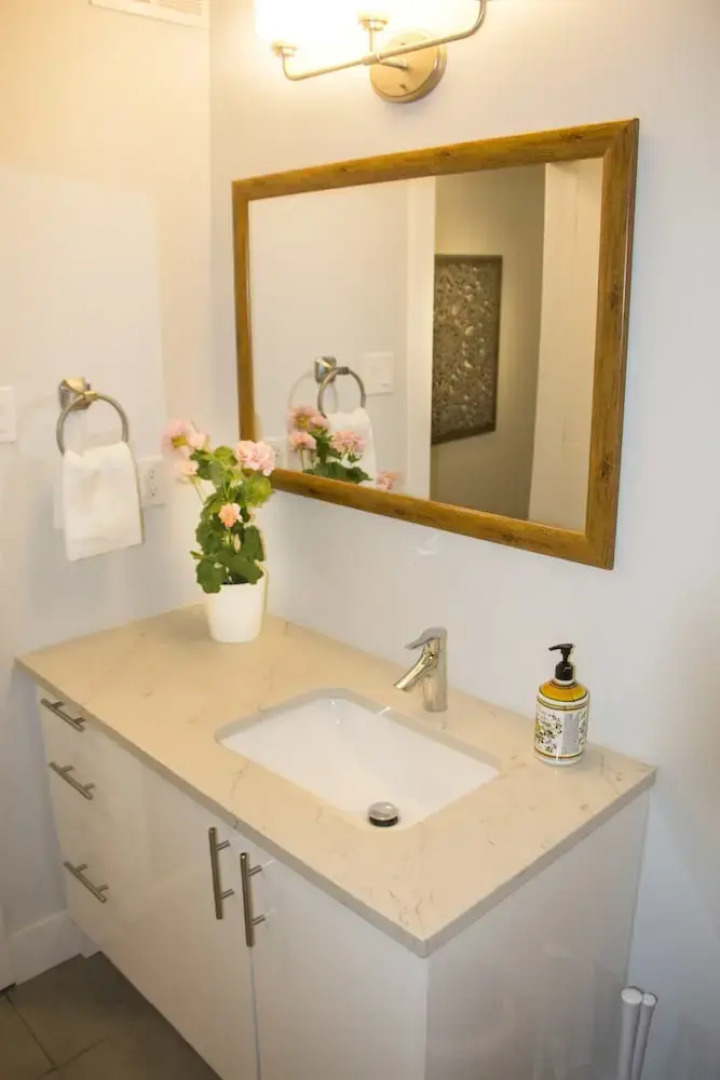 WOW Luxury Suites - Halifax Downtown