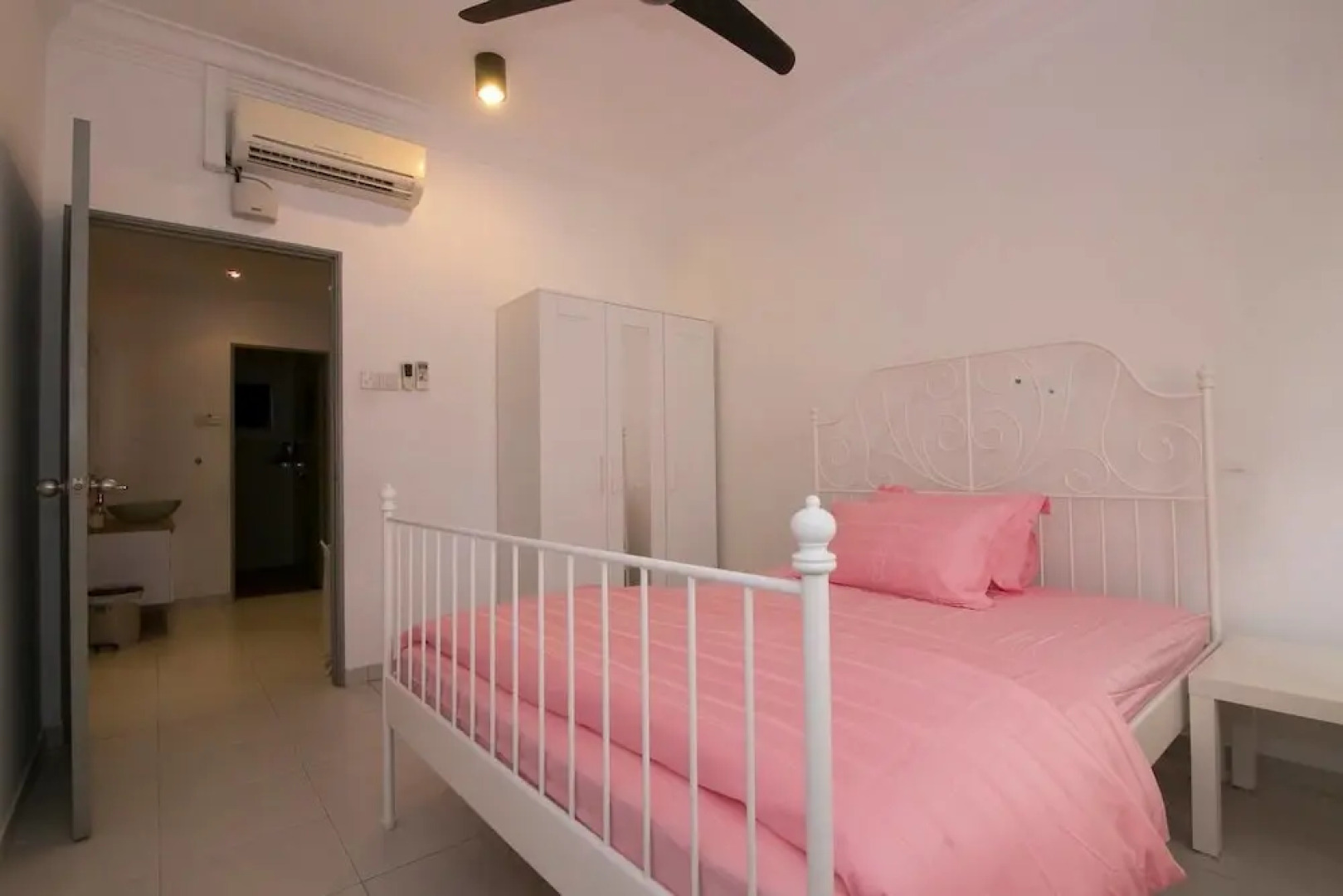 Homely Condo Near Embassy Row