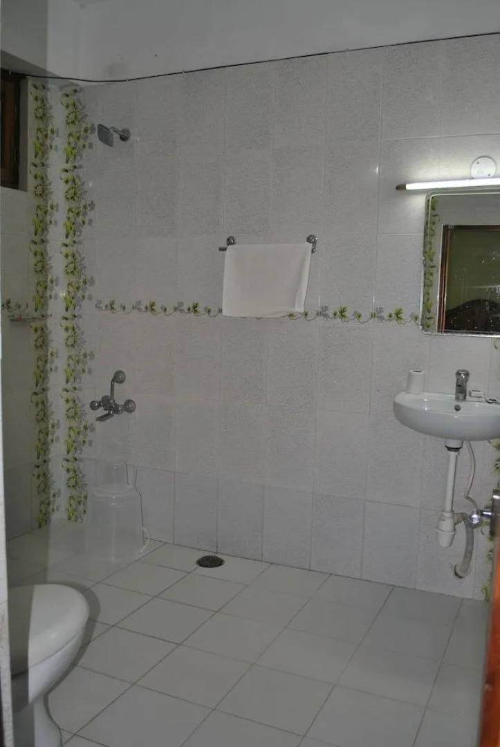 Newton Neelakanta Boutique – Kovalam