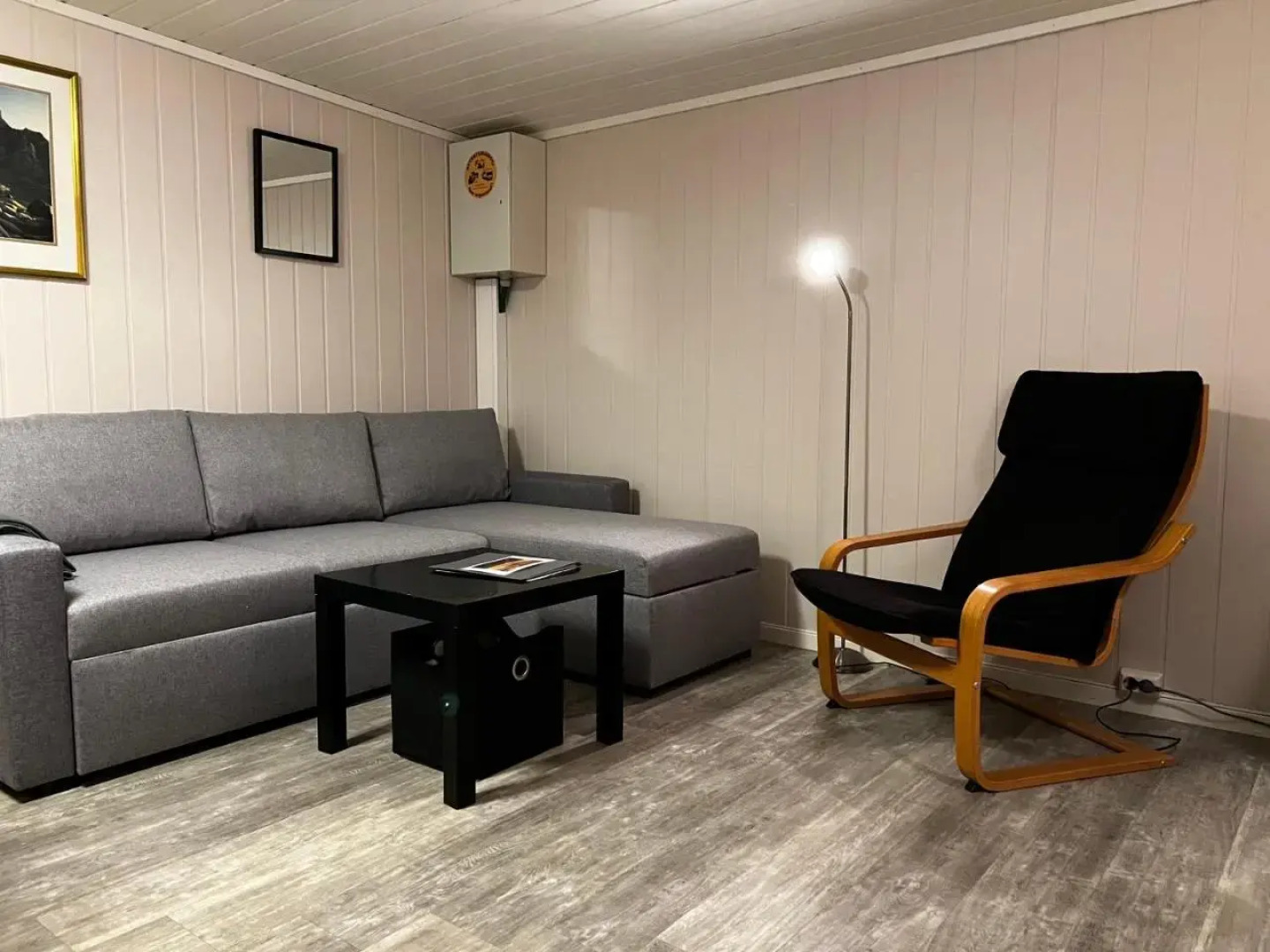 Midnattsol Rom Og Hytter