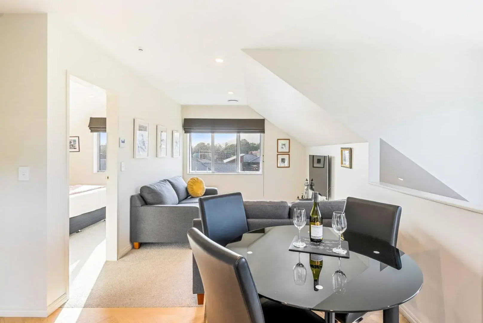 Slice of Paradise - Waikanae Self-Contained Holiday Unit