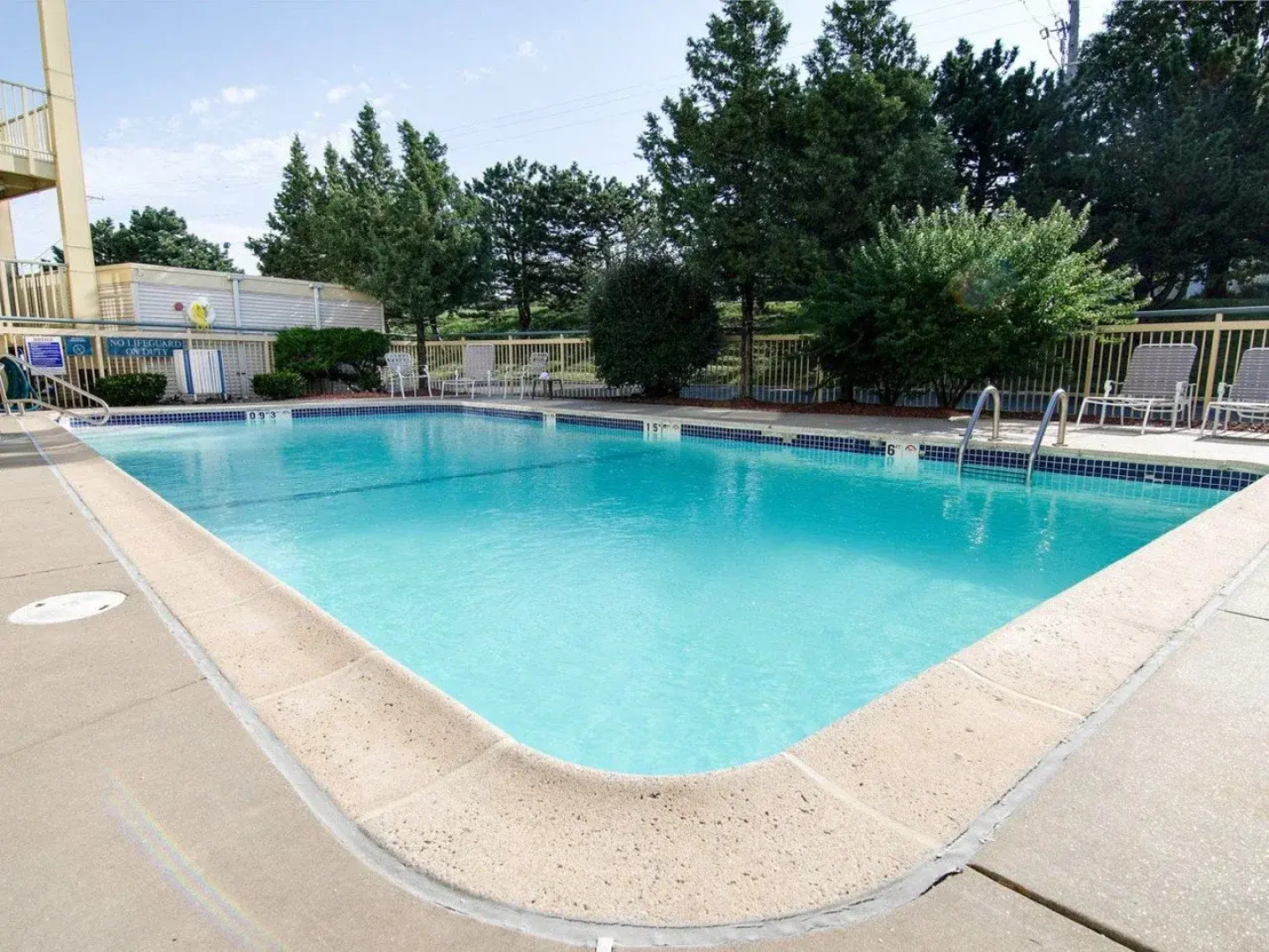 Quality Inn Merriam - Kansas City