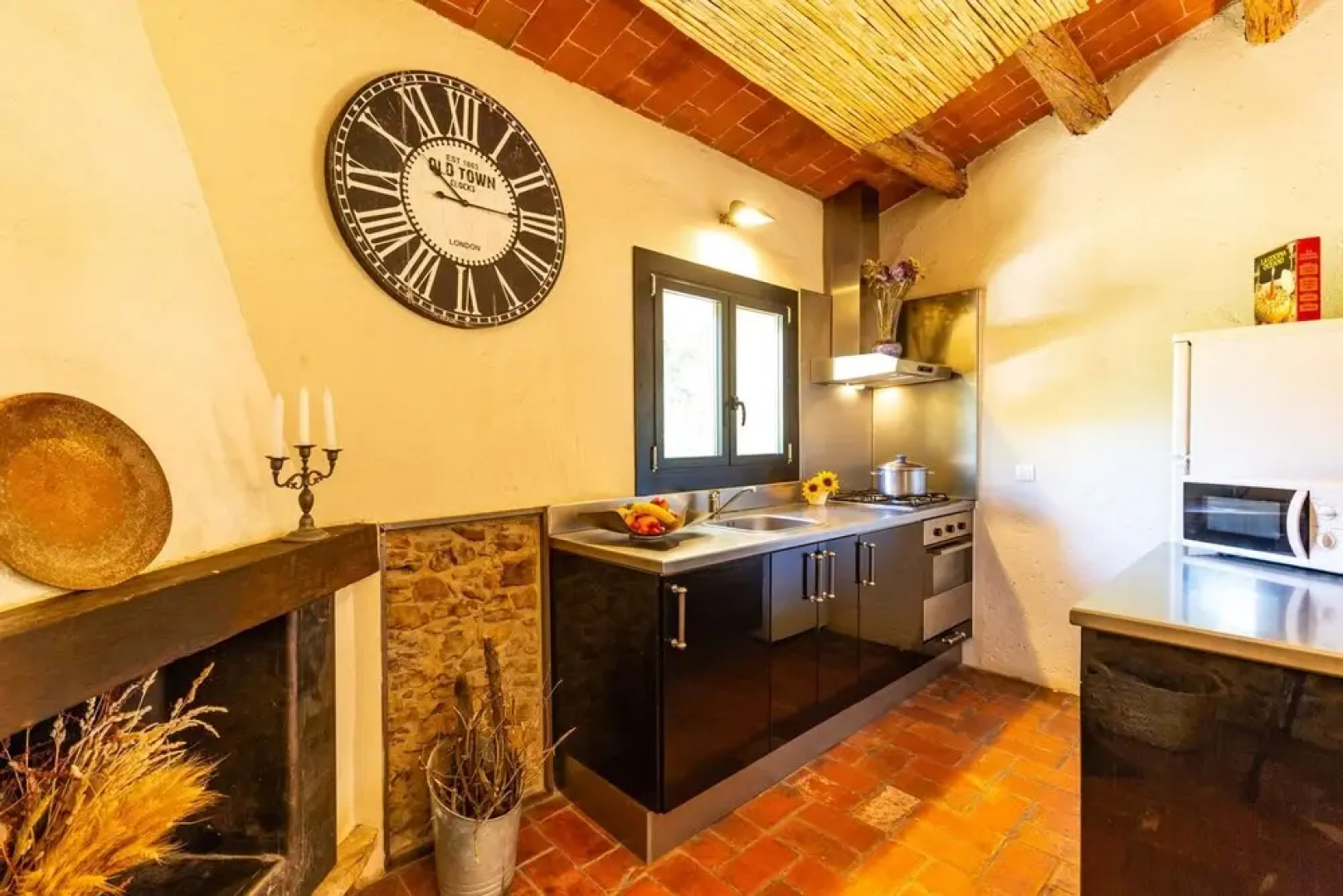 Apartment With 2 Bedrooms in Madremaya, With Wonderful Mountain View, Pool Access and Wifi - 30 km From the Beach