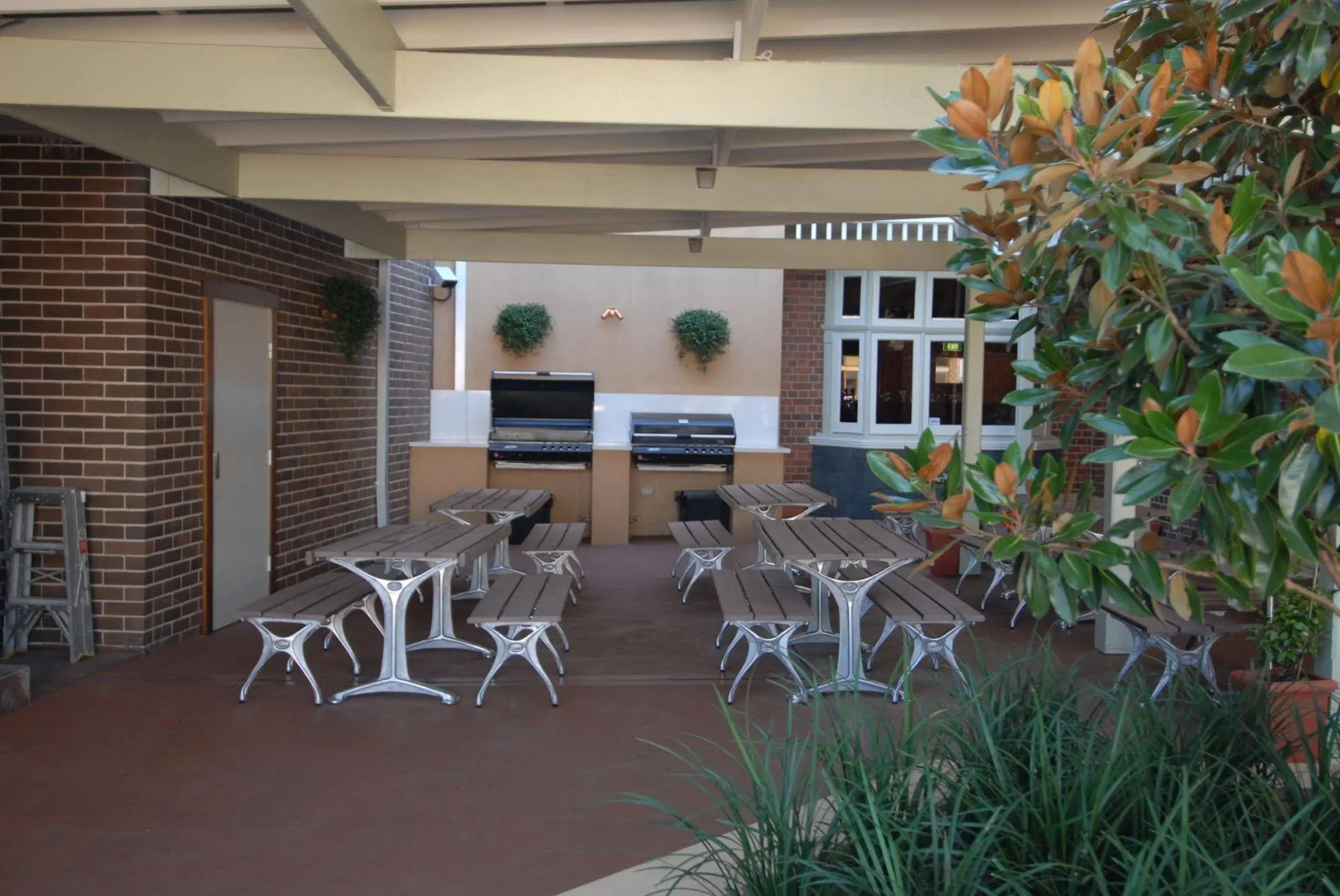 Captain Cook Hotel Botany