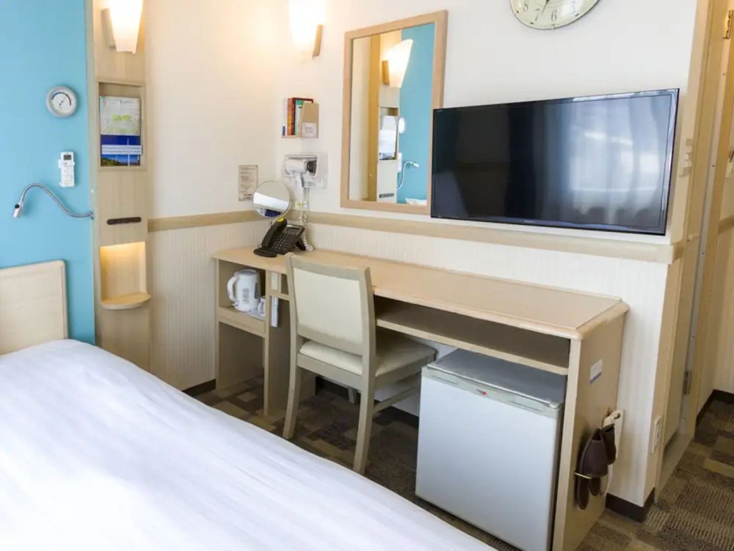Отель Toyoko Inn Osaka Kyobashi Sakuranomiya