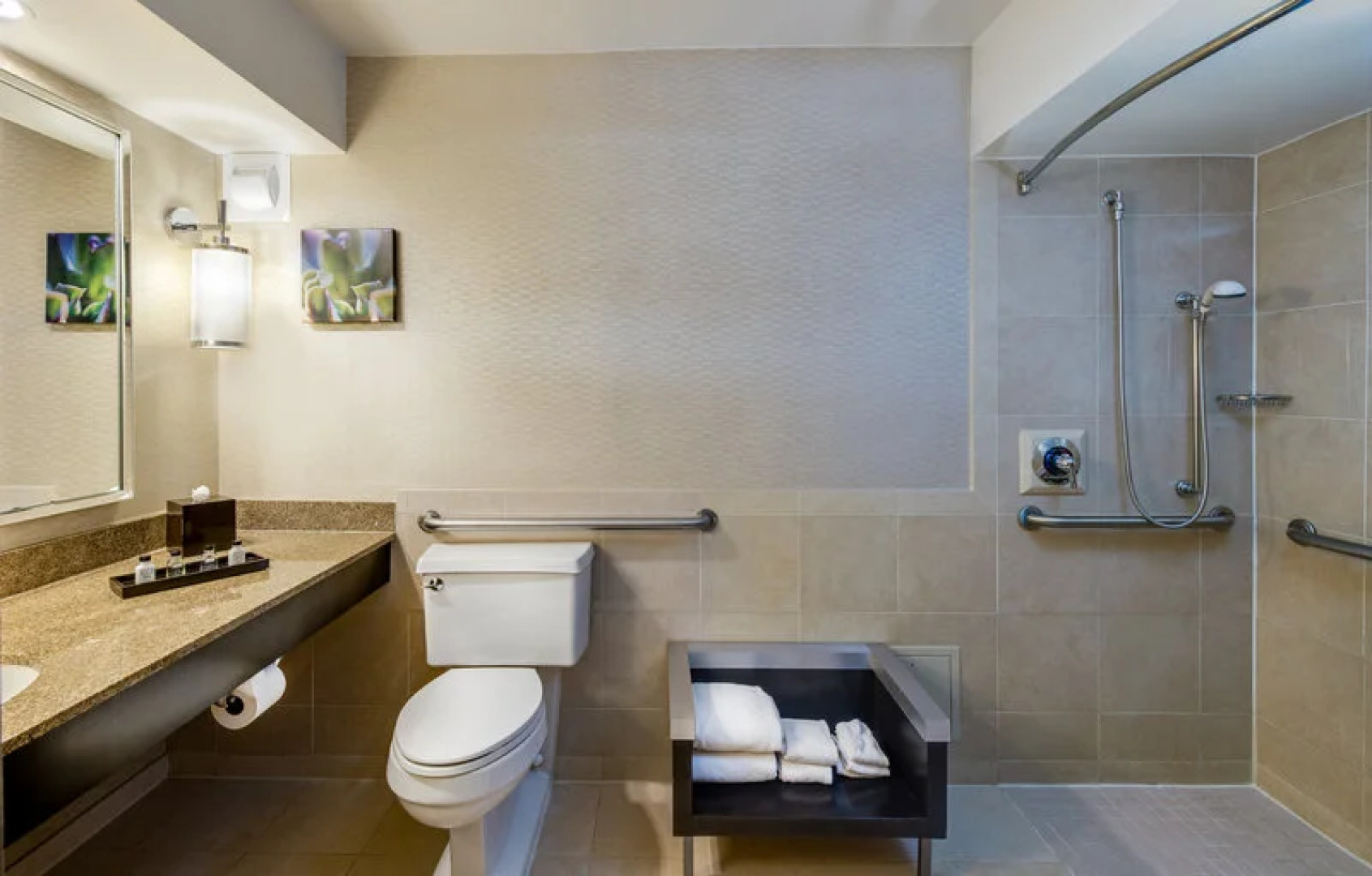 Crowne Plaza Hotel White Plains downtown