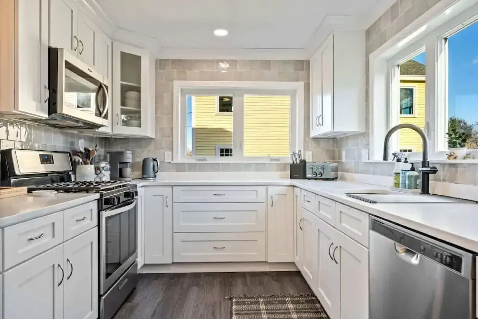 Game Room, Home Gym, 1 Mile to Beach