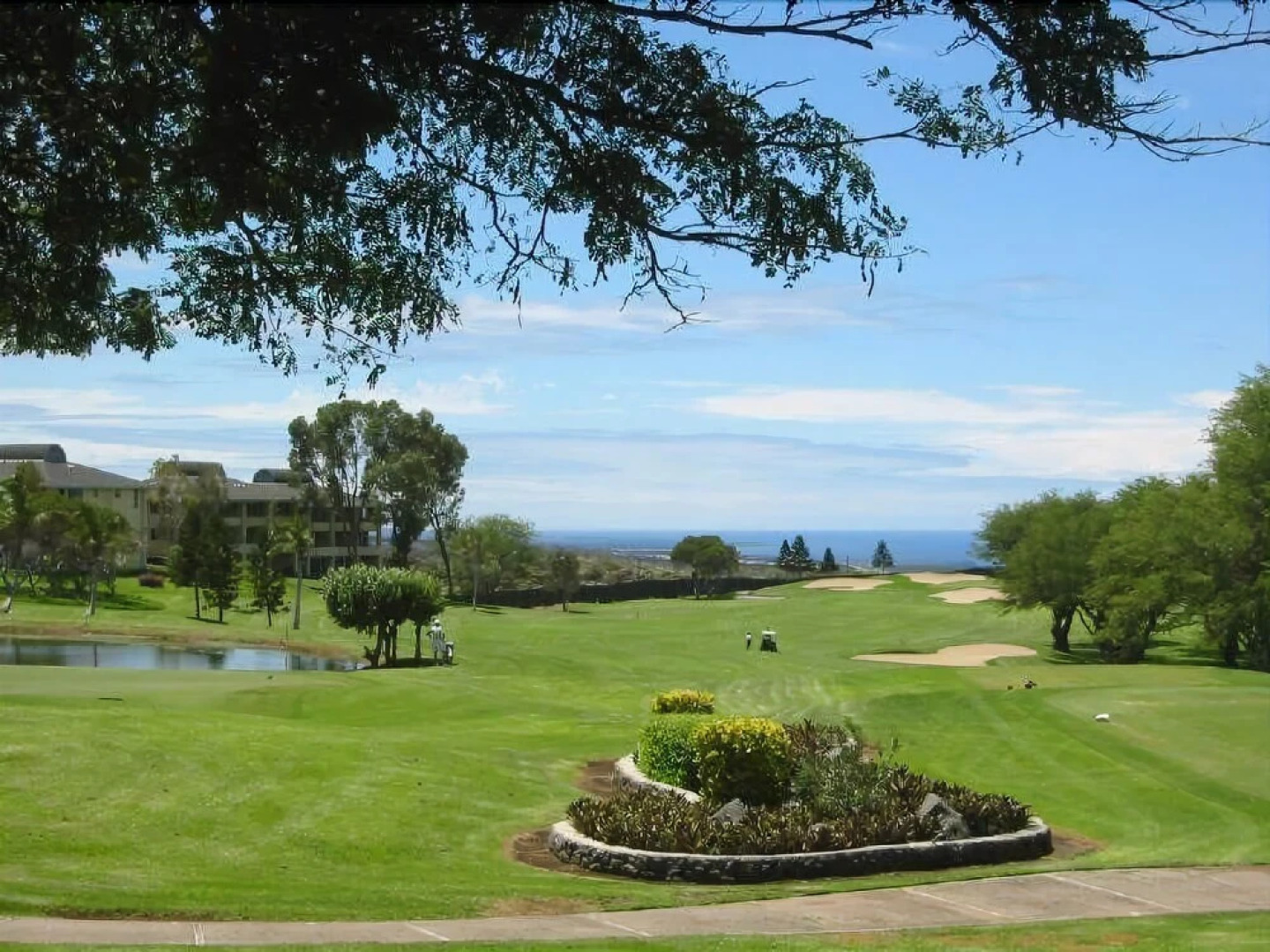 Condo With Great Sunsets and Golf Course Views