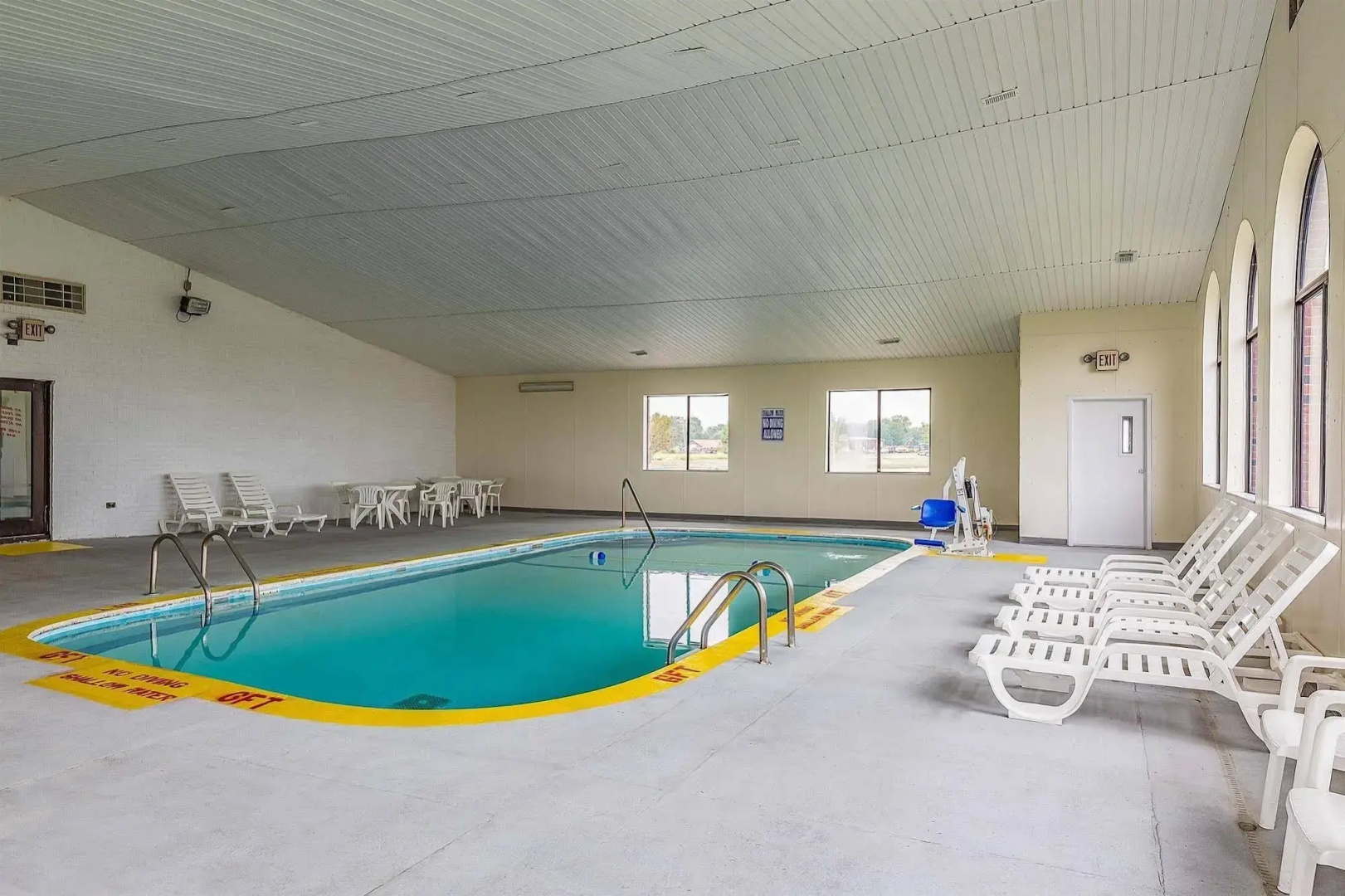 Red Lion Inn & Suites Pontoon Beach