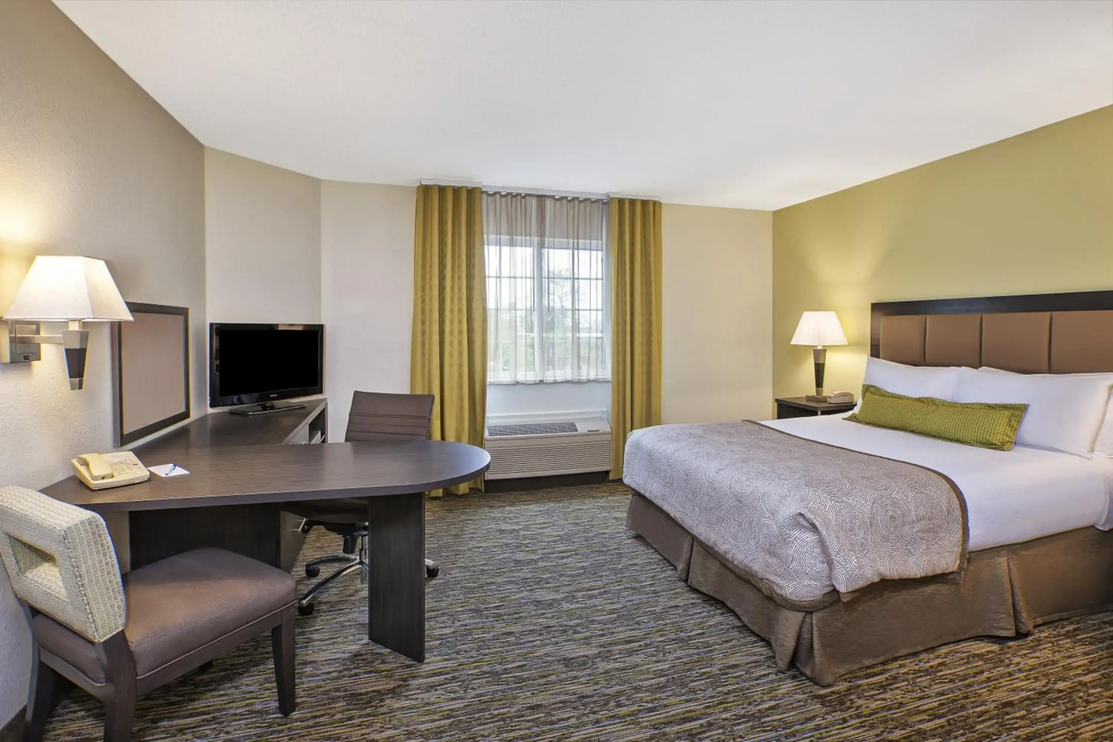 Candlewood Suites Indianapolis by IHG