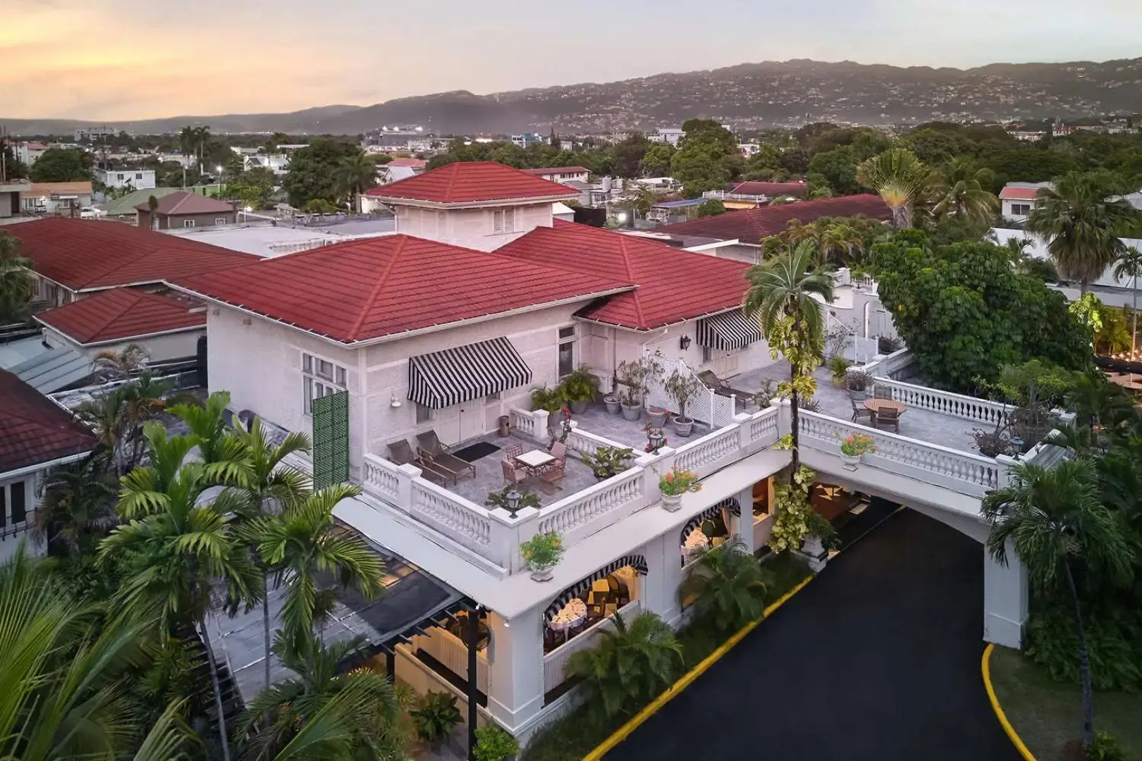 Terra Nova, BW Premier Collection