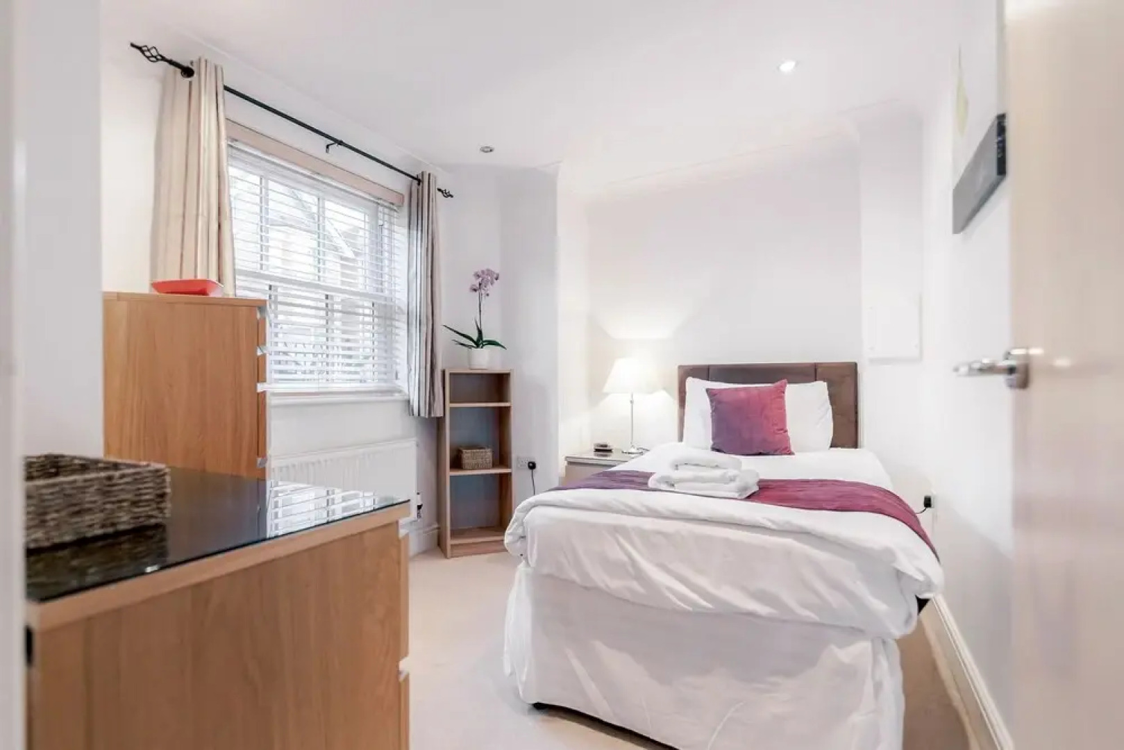 Roomspace Apartments -Sandfield Court