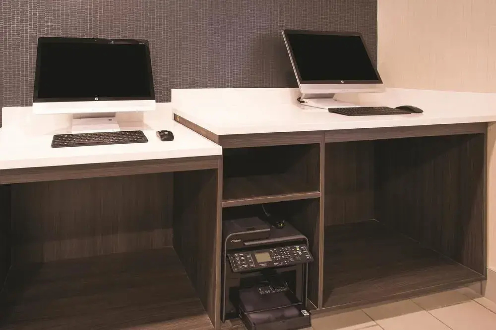 La Quinta Inn & Suites Pontoon Beach