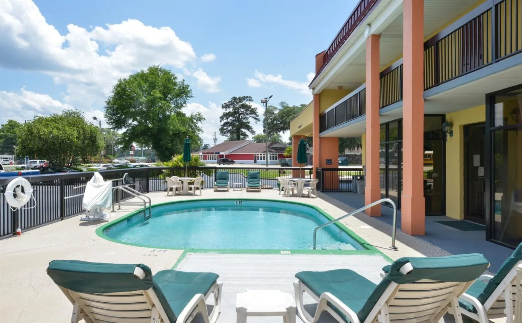 Suburban Studios Hinesville - Fort Stewart Area