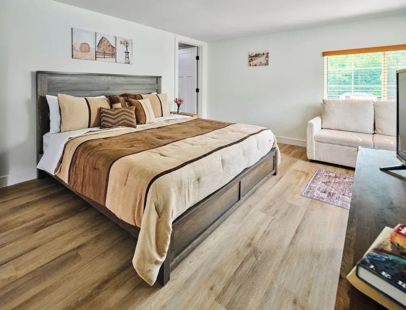 Saddleview Bed & Breakfast