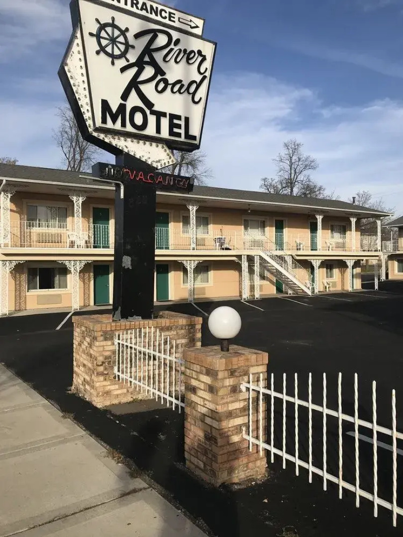 River Road Motel