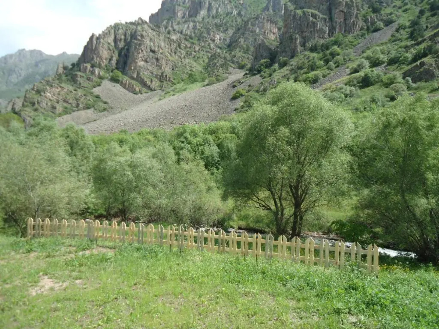 The River House Yeghegis