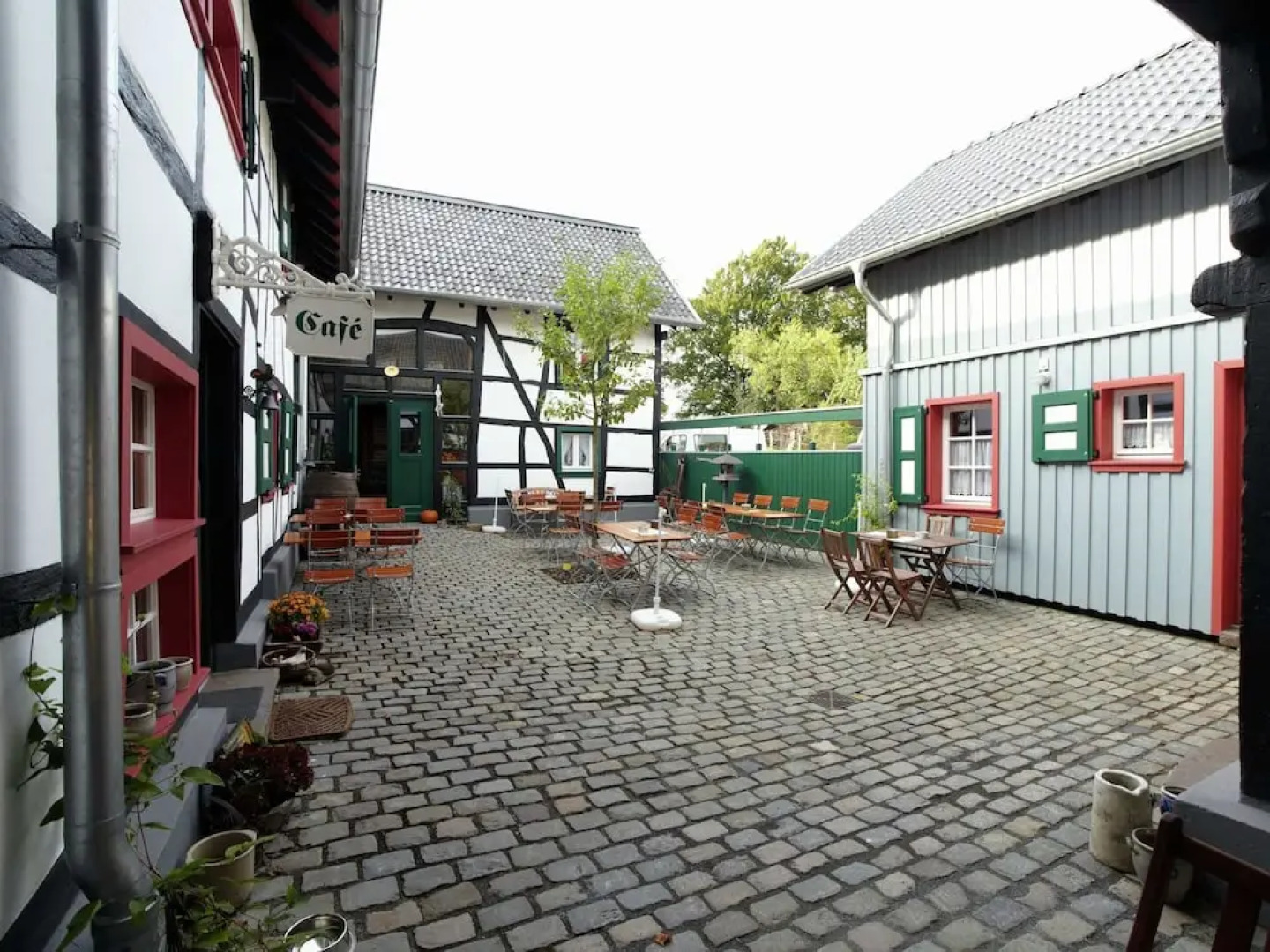 Nostalgic Apartment in the Beautiful Eifel Region