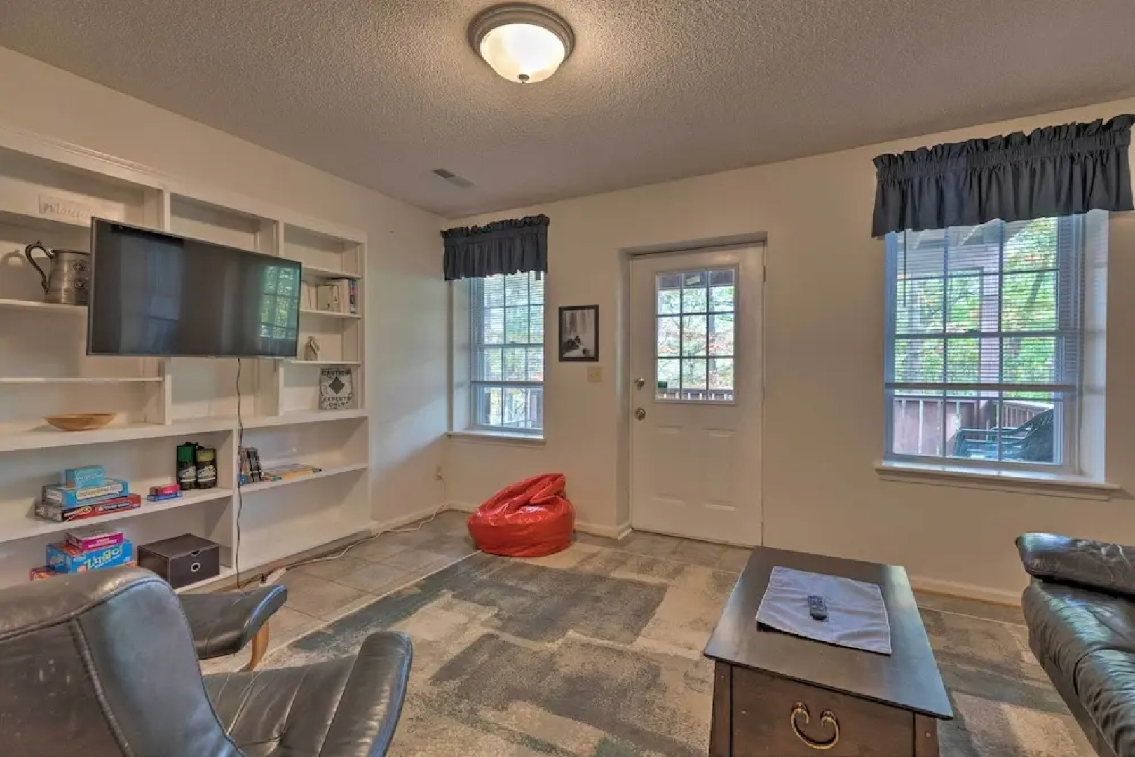 Year-round Getaway < 1 Mi to Skiing + Waterpark!