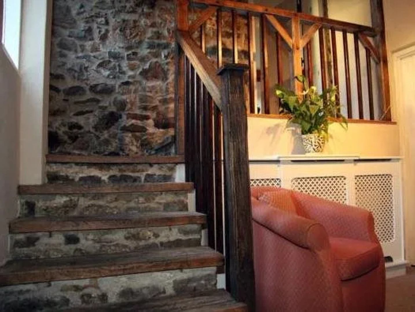 Home Farm Hotel and Restaurant