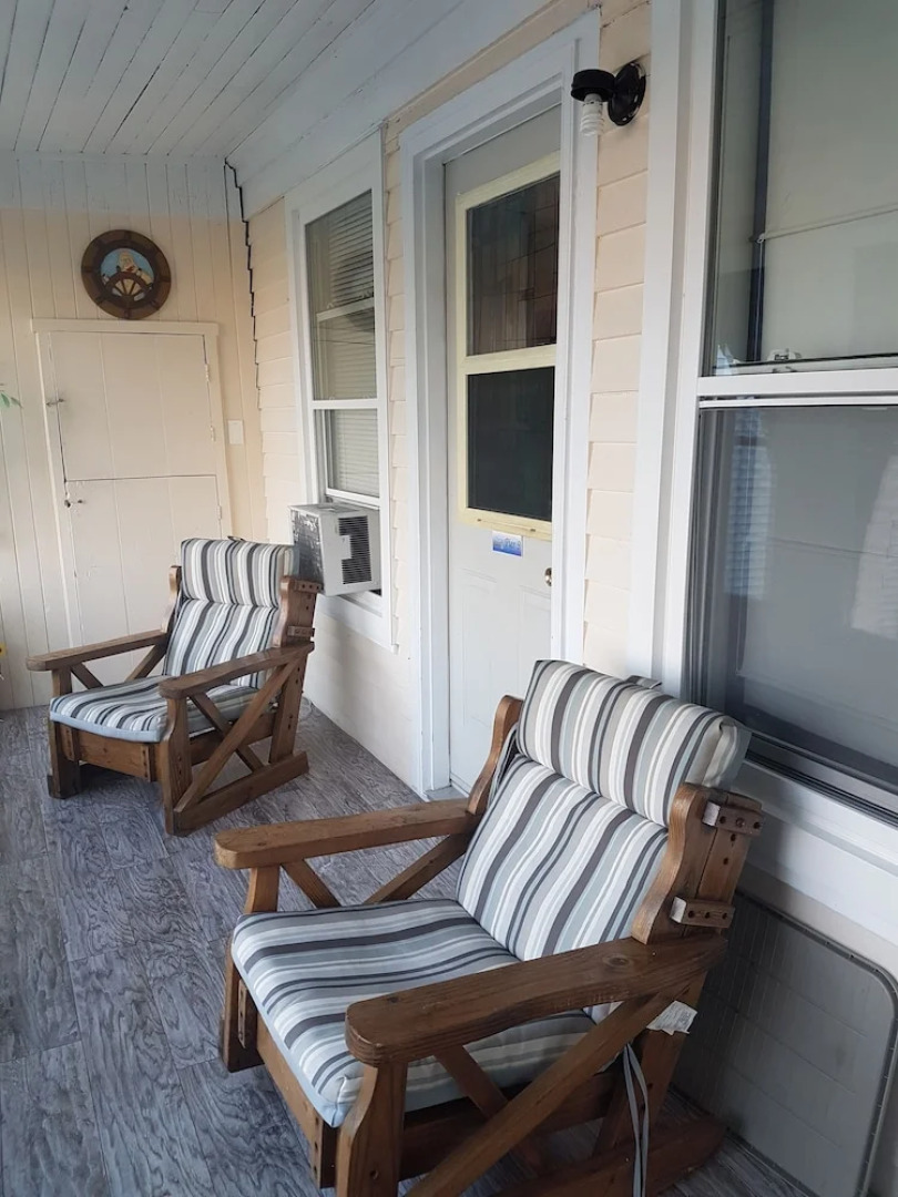 At The Harbourfront B&B