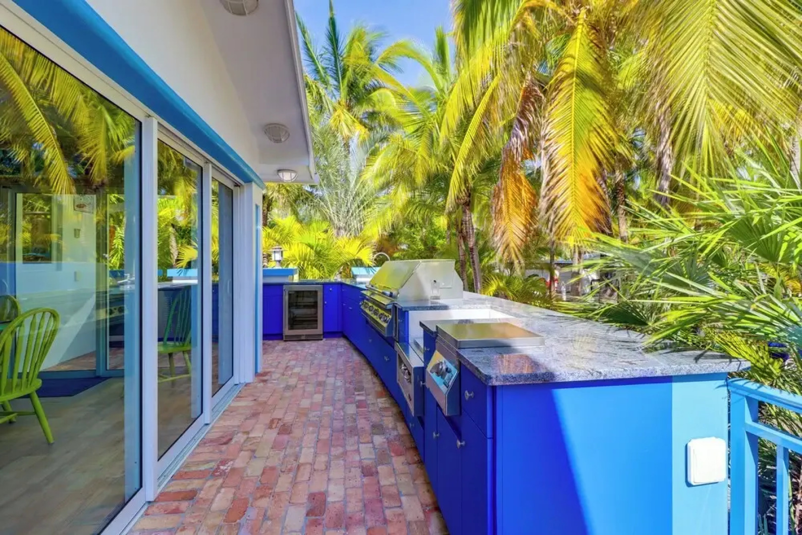 1 Mi to Dtwn: Oceanfront Gem w/ Resort Amenities!