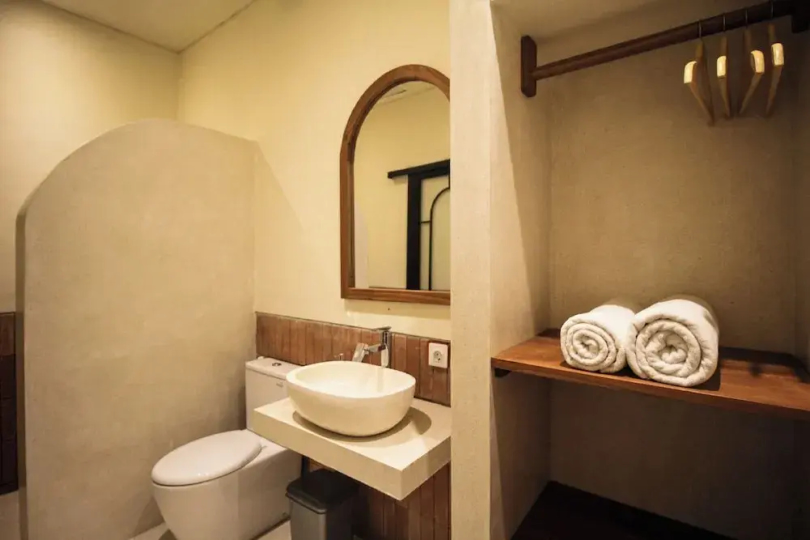 Esha Private Pool Villas by AGATA