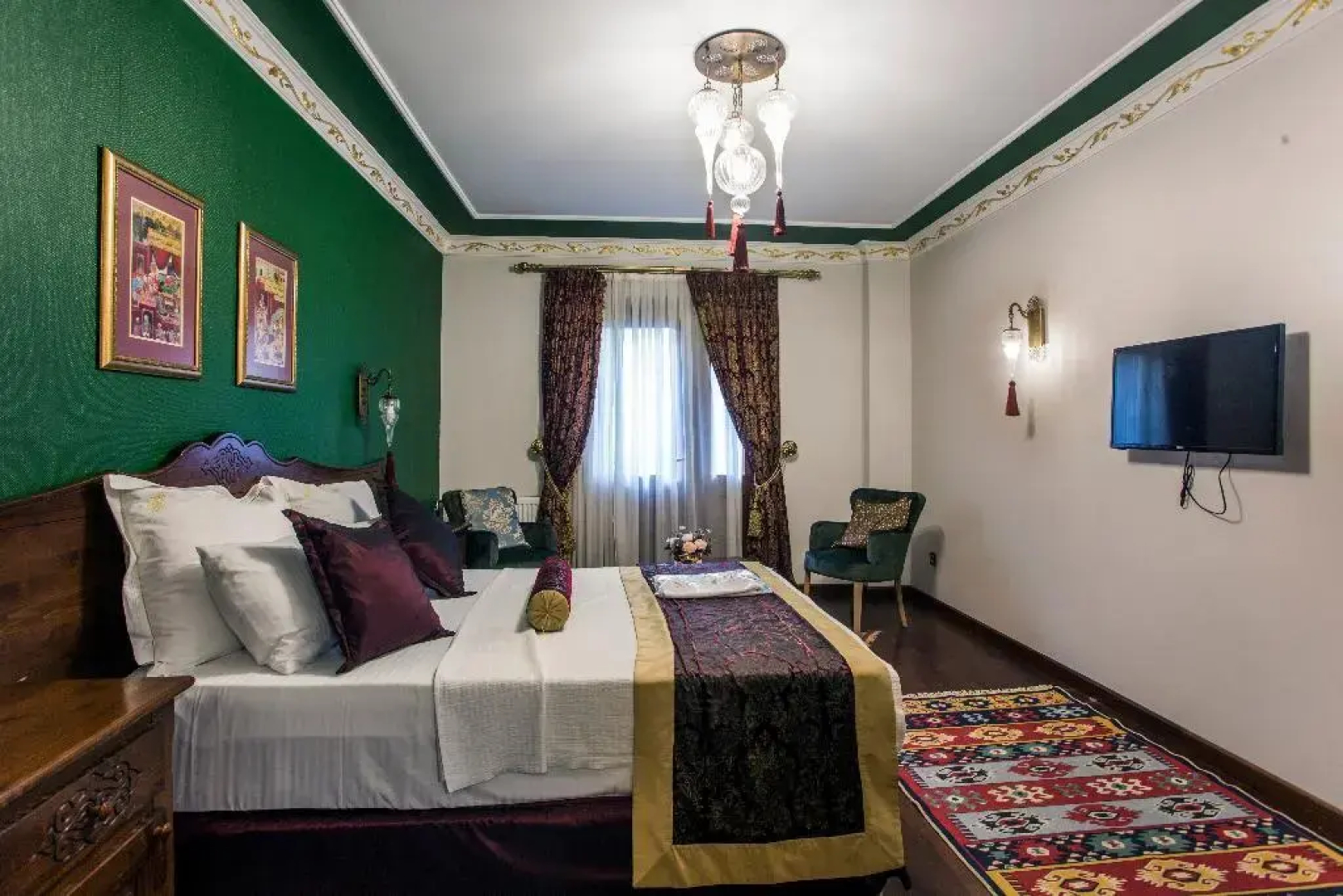 Rose Garden Suites