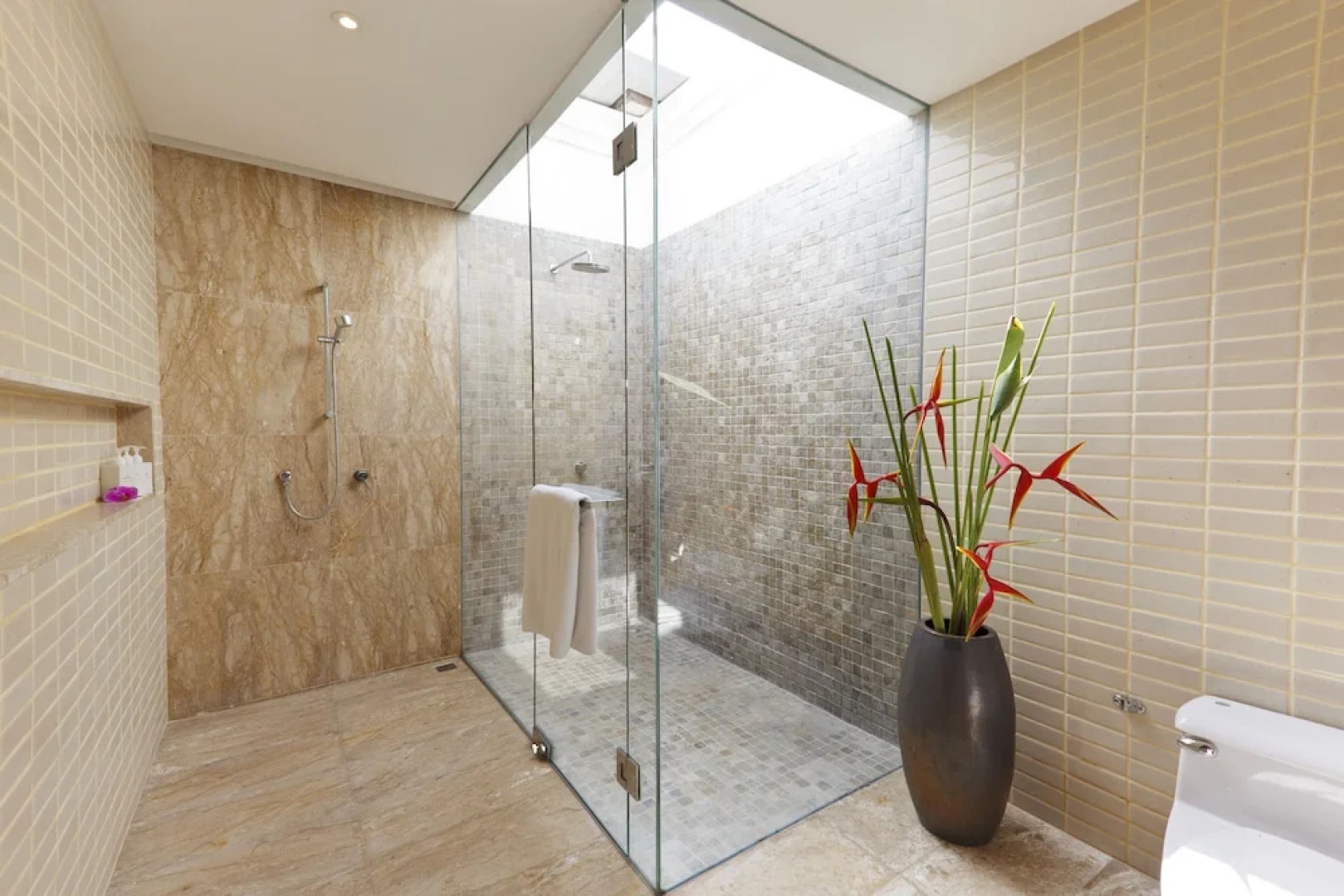 Miskawaan Villa Bougainvillea