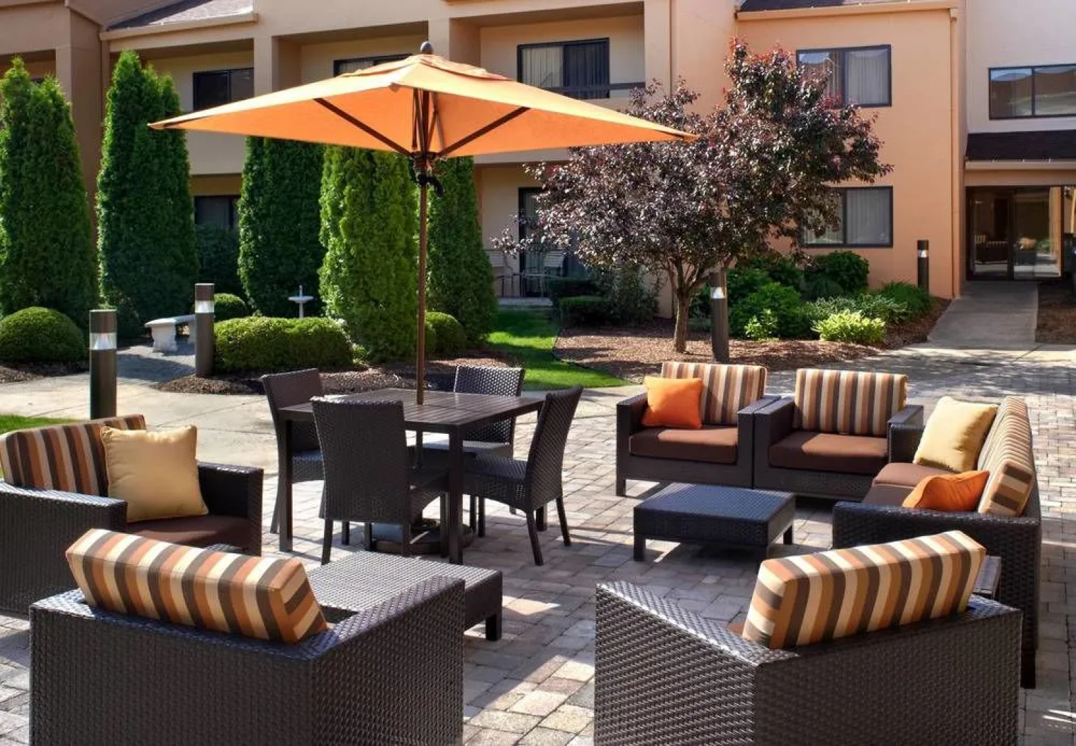 Courtyard Detroit Warren