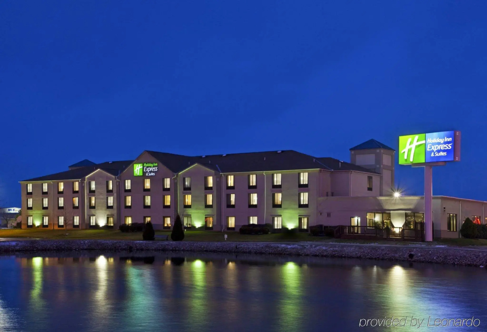 Holiday Inn Express Hotel & Suites FINDLAY
