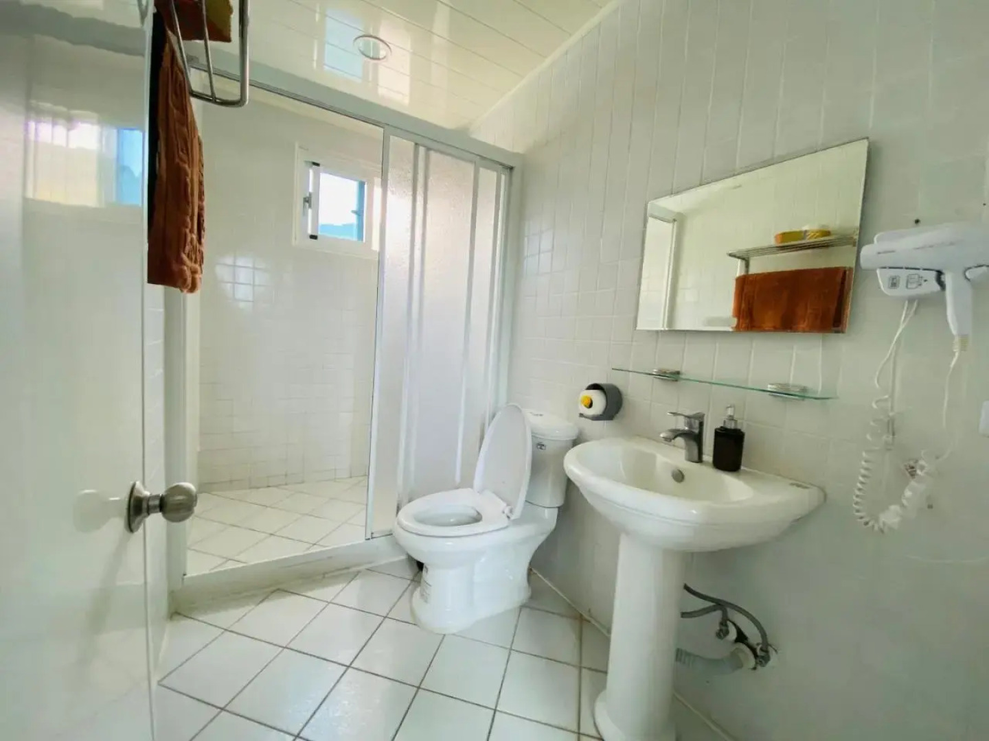 Line Weaving House B&B