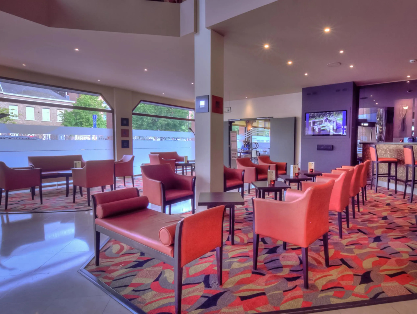 B&B HOTEL Mons Centre