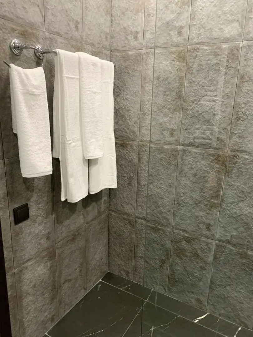 Левел Ереван