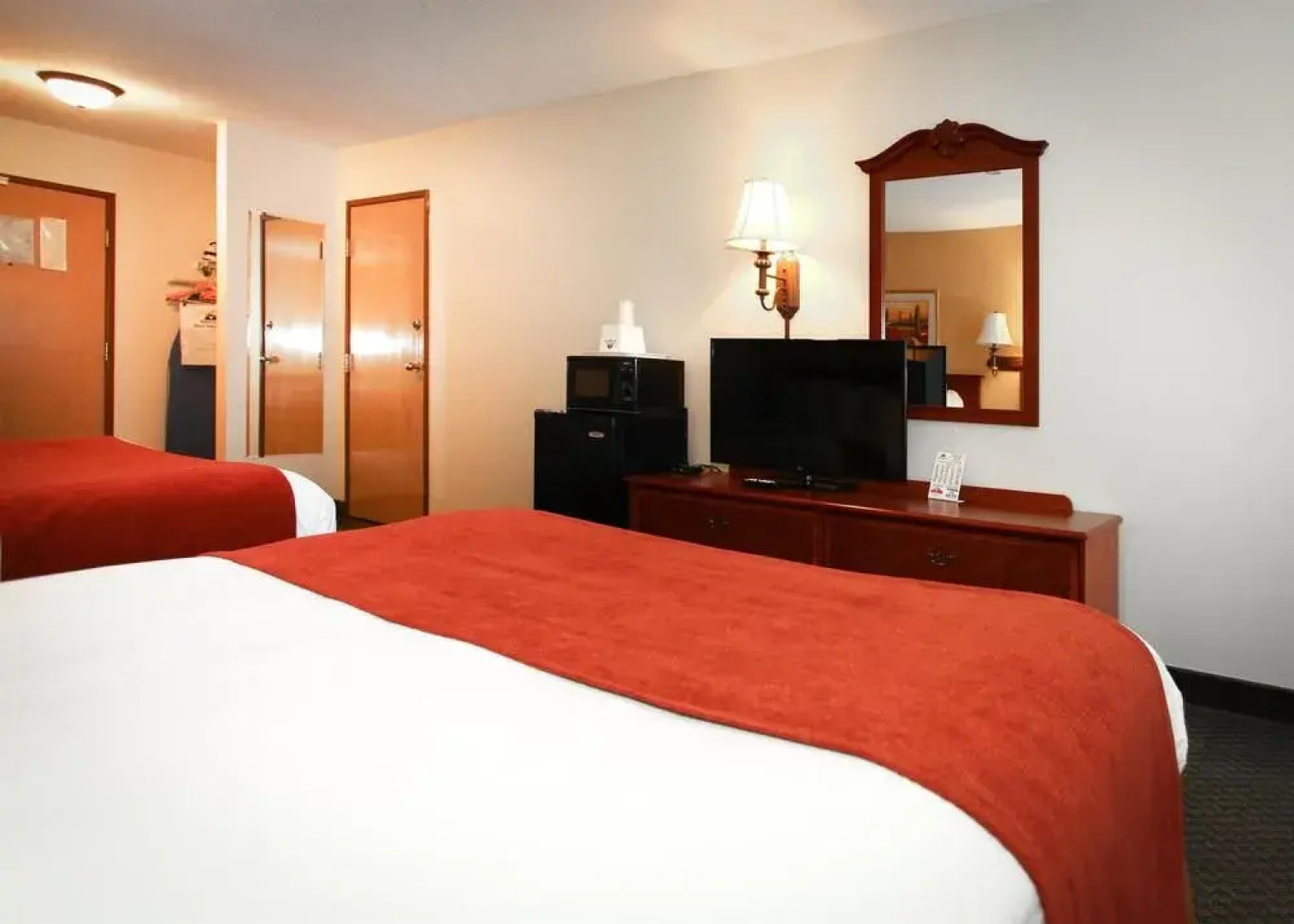 Econo Lodge Inn & Suites Fairview Heights near I-64 St Louis