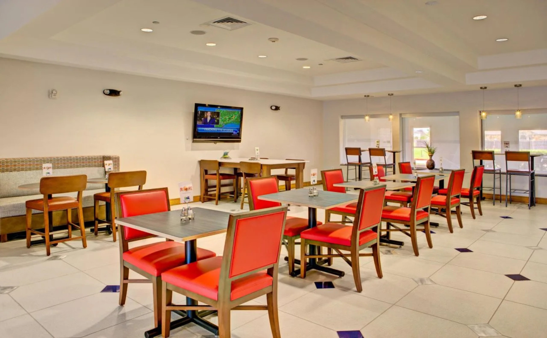 Holiday Inn Express & Suites Austin NE - Hutto by IHG